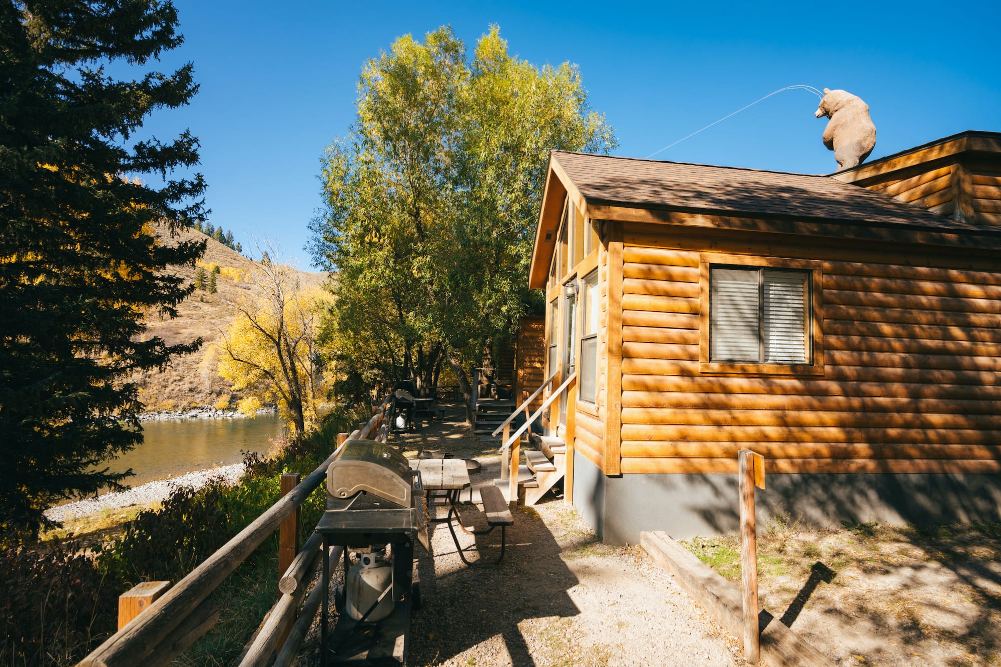 The River Bear Snake River Cabins & RV Village